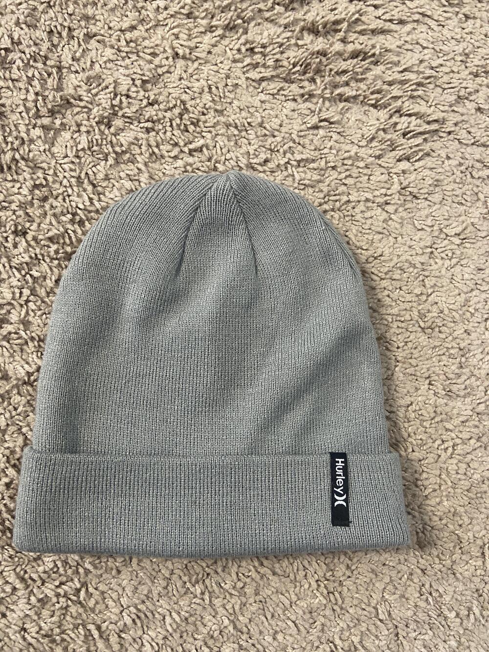 Hurley Hat Beanie Mens One Size Gray Knit Cuffed Stretch Winter Casual Outdoor